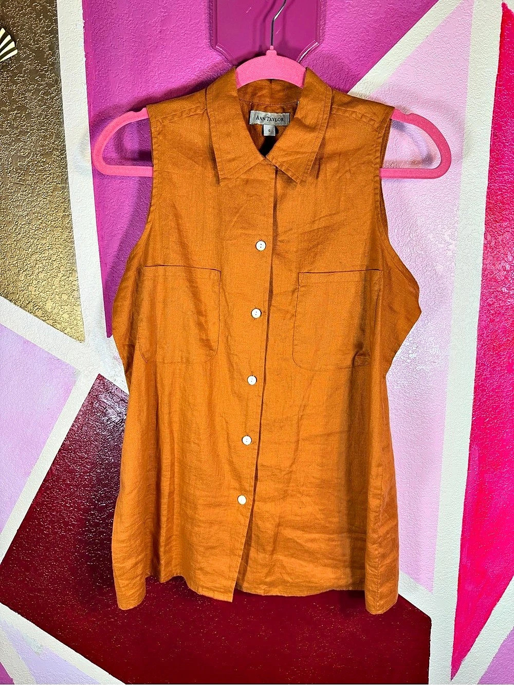 Ann Taylor Small Rust Sleeveless Button Up Shirt Collared Patch Pocket Top